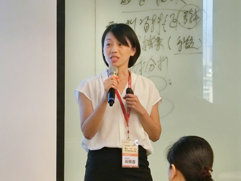 震旦雲經理吳曉春分享，對於中小企業來說導入人資系統，相對是划算的投資，也是企業省時省力的好幫手。