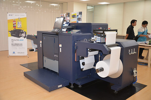 新一代AcccurioLabel 190工業型數位標籤印刷系統