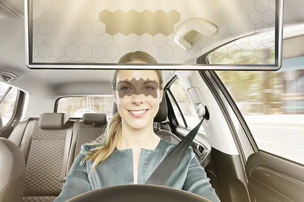 德國品牌Bosch的北美團隊新推出的「虛擬遮陽板」