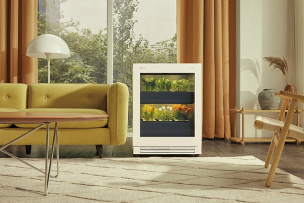 「Tiiun」智能蔬菜箱可置放在家中各種角落，創造療癒的氛圍。 