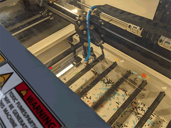 雷切機教學|白色情人節DIY燈座照亮情人的心 雷切機教學|白色情人節DIY燈座照亮情人的心