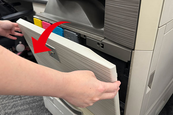 辦公室必學技巧|快速更換影印機碳粉匣 辦公室必學技巧|快速更換影印機碳粉匣