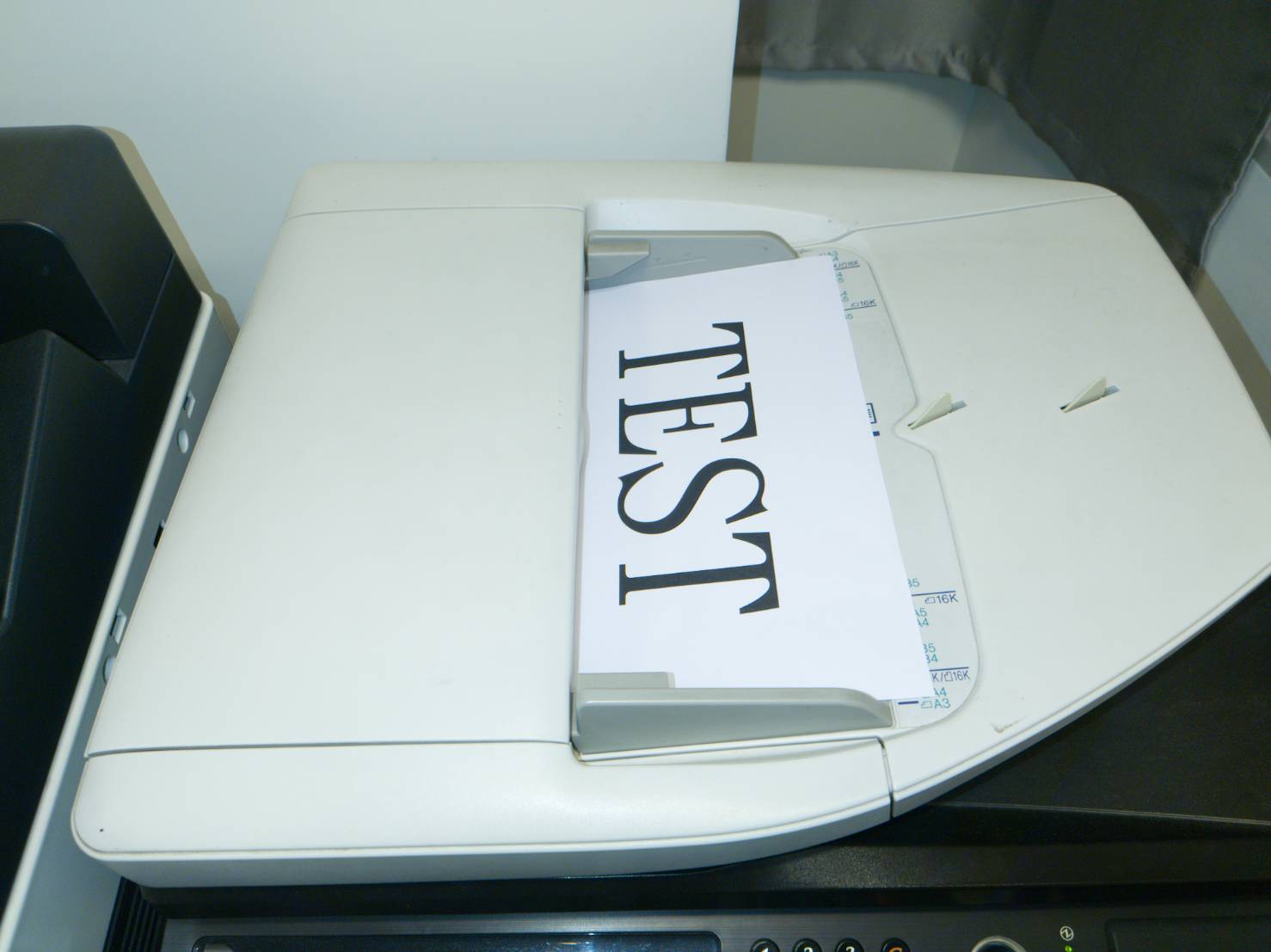 [ 傳真 ] Q.傳真成功，但對方只收到一半內容？