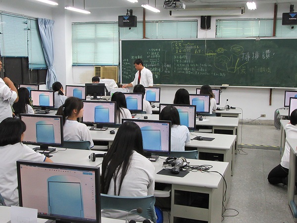 Fab Truck 3D列印入門｜北區華僑高中