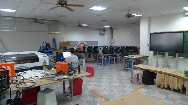 Fab Lab創客教室規劃｜新北高工「新北自造實驗室」