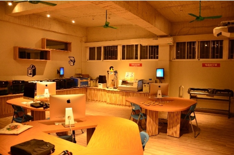 Fab Lab創客教室規劃｜臺南二中「FABLAB TNSSH」