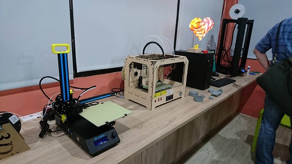 自造教育及科技中心|新北積穗國小x3D列印機課程 自造教育及科技中心|新北積穗國小x3D列印機課程