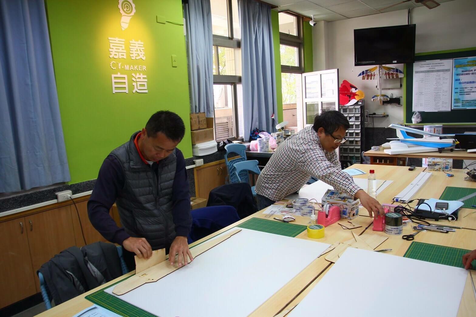 自造教育及科技中心|嘉義北興國中x3D列印機原理 自造教育及科技中心|嘉義北興國中x3D列印機原理