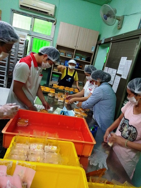 震旦OA永康 X 社團法人臺南市心智障礙關顧協會|我愛媽咪親子彩繪DIY蛋糕 震旦OA永康 X 社團法人臺南市心智障礙關顧協會|我愛媽咪親子彩繪DIY蛋糕