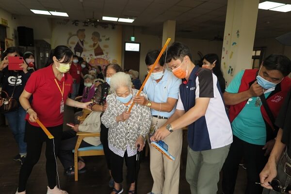 震旦OA雲林 X 財團法人老五老基金會|帶著廣播去旅行-懷舊黑膠歌曲欣賞 震旦OA雲林 X 財團法人老五老基金會|帶著廣播去旅行-懷舊黑膠歌曲欣賞
