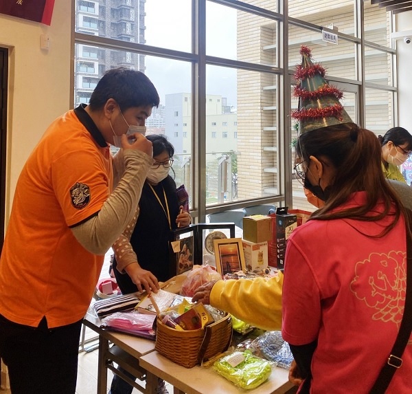 震旦OA北桃園 X 財團法人錸德文教基金會|聖誕同歡,相揪來作伴 震旦OA北桃園 X 財團法人錸德文教基金會|聖誕同歡,相揪來作伴