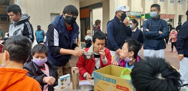 震旦OA永康 X 台南市私立長泰教養院新市分院|2022年My 愛 for you 耶誕市集 震旦OA永康 X 台南市私立長泰教養院新市分院|2022年My 愛 for you 耶誕市集