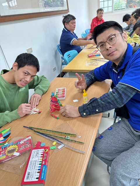 震旦OA楊梅X財團法人桃園市私立聖愛教養院_透過聖誕彩繪 感受希望與溫暖 震旦OA楊梅X財團法人桃園市私立聖愛教養院_透過聖誕彩繪 感受希望與溫暖