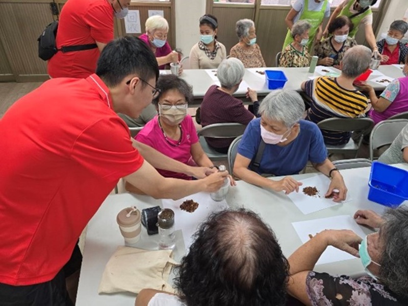 震旦OA南台南_財團法人台南市容愛關懷服務協會 _療癒香氣中，找到陪伴的力量