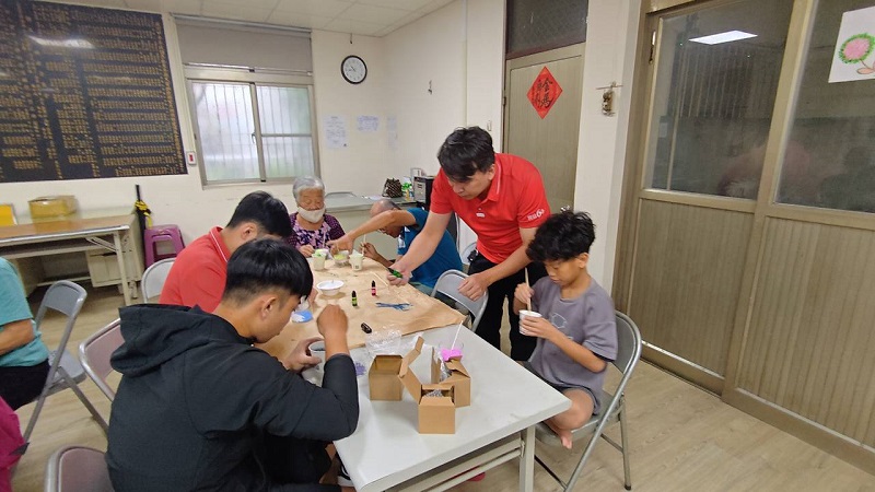 震旦OA南台南_社團法人台南市容愛關懷服務協會_陪伴手作活動