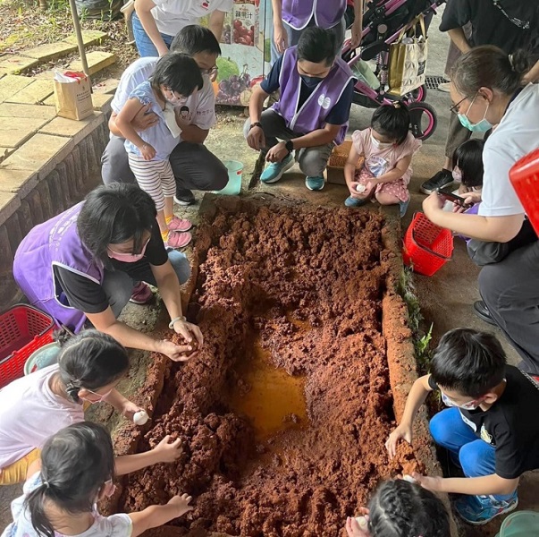 震旦家具內湖 X 中華民國唐氏症基金會|農場體驗x親子活動 震旦家具內湖 X 中華民國唐氏症基金會|農場體驗x親子活動