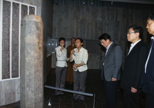 上海市海峽兩岸交流促進會 參訪佛光山佛陀紀念館 參訪地宮還原常設展