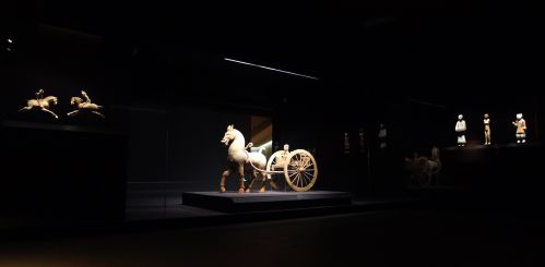 震旦博物館正式開館 2F 古代陶俑展區