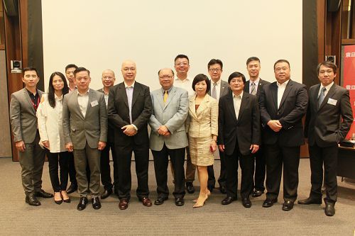 香港城市大學EMBA班參訪震旦集團 交流企業經營機遇與挑戰 香港城市大學梁偉強博士帶領EMBA班學生參訪震旦集團