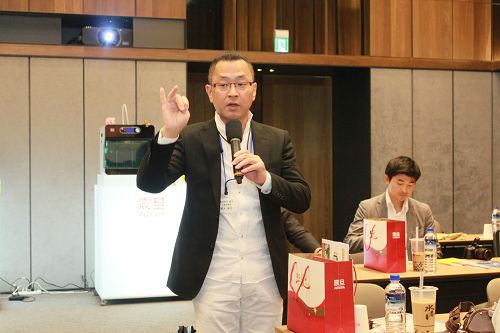 日本船井綜合研究所OA機器販賣會社經營研究會參訪 雙方交流踴躍,彼此積極交換經營經驗與分享事業心得