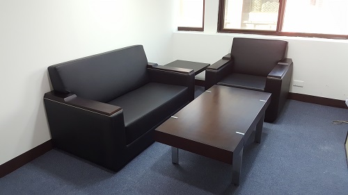 【公益捐贈】財團法人台北市基督教勵友中心 全新辦公家具,提供舒適環境
