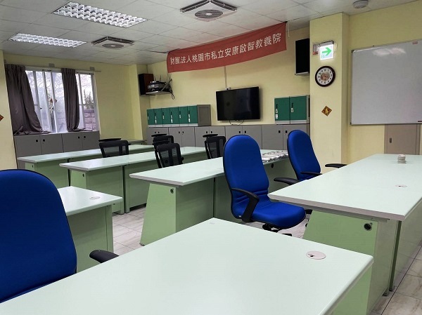 【公益捐贈】財團法人桃園市私立安康啟智教養院_全新辦公家具提升服務質量 震旦志工們展現團隊合作,迅速組裝定位