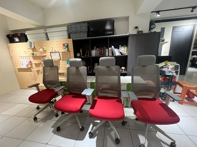 震旦捐贈辦公物資，提升服務效率。