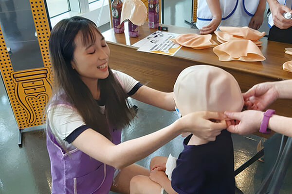 震旦人公益行動「溫暖隨行」— 溫情接力,點燃愛心之光 震旦人公益行動「溫暖隨行」— 溫情接力,點燃愛心之光
