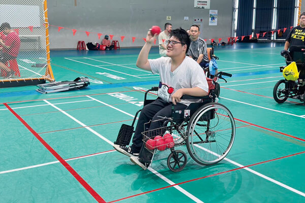 震旦人公益行動「溫暖隨行」— 溫情接力,點燃愛心之光 震旦人公益行動「溫暖隨行」— 溫情接力,點燃愛心之光