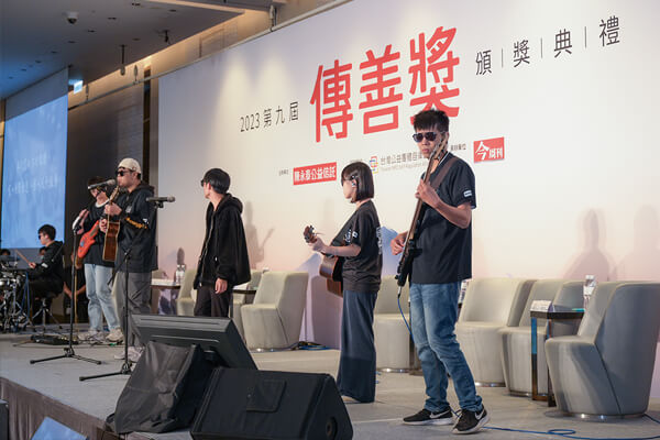 2023年第九屆傳善獎頒獎典禮 微光行動等8家機構獲肯定 2023年第九屆傳善獎頒獎典禮 微光行動等8家機構獲肯定