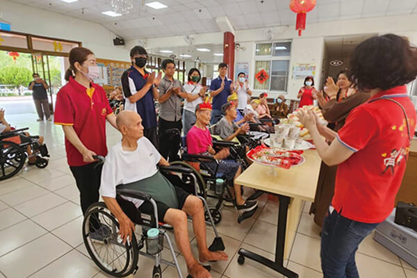 震旦人公益行動「溫暖隨行」-愛的接力,溫暖同行 震旦人公益行動「溫暖隨行」-愛的接力,溫暖同行