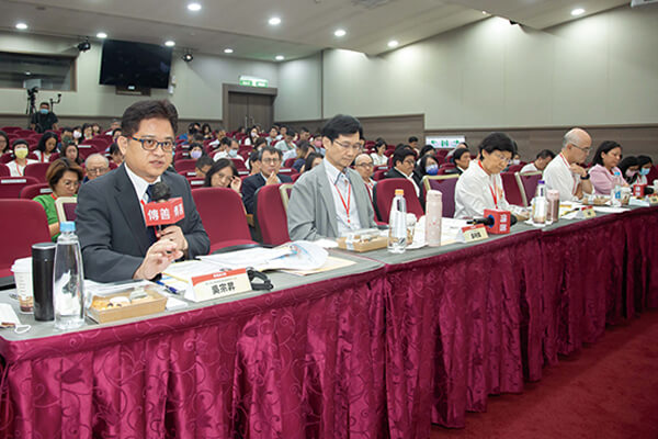 2024年傳善論文獎決選發表會—善用AI助社福治理 獲百萬首獎肯定 2024年傳善論文獎決選發表會—善用AI助社福治理 獲百萬首獎肯定