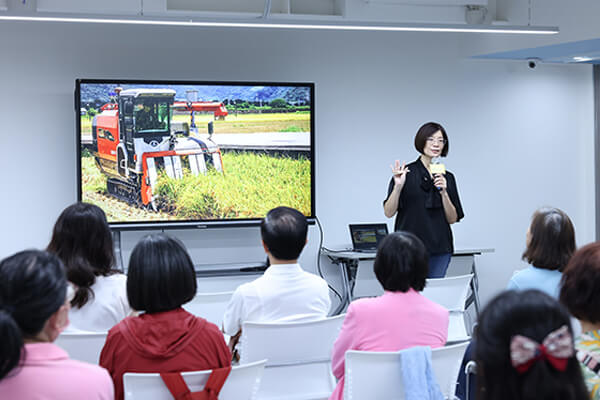 震旦人公益行動「溫暖隨行」— 用心傳遞溫暖,讓愛不孤單 震旦人公益行動「溫暖隨行」— 用心傳遞溫暖,讓愛不孤單