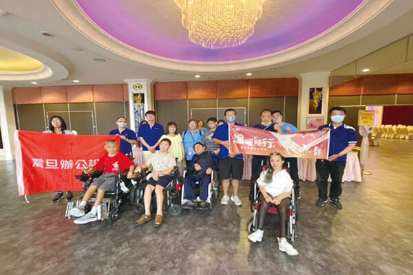震旦人公益行動「溫暖隨行」— 用心傳遞溫暖,讓愛不孤單 震旦人公益行動「溫暖隨行」— 用心傳遞溫暖,讓愛不孤單
