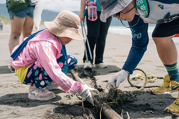 震旦集團2024 Green for Earth環島淨灘活動—守護台灣 為海洋而戰 震旦集團2024 Green for Earth環島淨灘活動—守護台灣 為海洋而戰