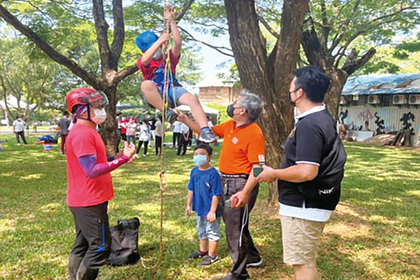 震旦人公益行動「溫暖隨行」 陪伴成就幸福的樣子 震旦人公益行動「溫暖隨行」 陪伴成就幸福的樣子