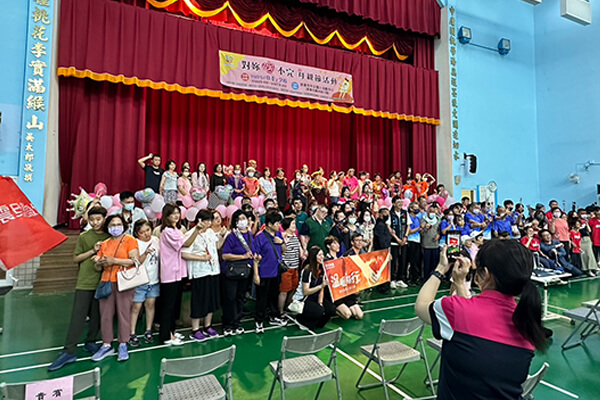 震旦人公益行動「溫暖隨行」 點亮希望 與愛同行 震旦人公益行動「溫暖隨行」 點亮希望 與愛同行