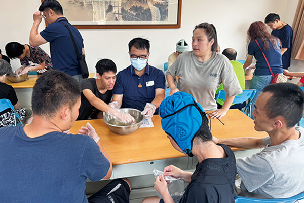 震旦人公益行動「溫暖隨行」 用陪伴,讓善意發光 震旦人公益行動「溫暖隨行」 用陪伴,讓善意發光
