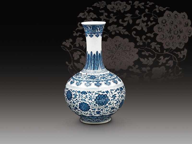 館藏精粹賞析—清嘉慶 青花纏枝花卉紋賞瓶 館藏精粹賞析—清嘉慶 青花纏枝花卉紋賞瓶