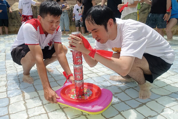 震旦人公益行動「溫暖隨行」 月圓人團圓 「愛」讓一切都圓滿 震旦人公益行動「溫暖隨行」 月圓人團圓 「愛」讓一切都圓滿
