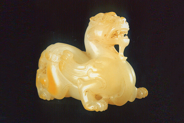 招祥引瑞 漢代大型圓雕動物玉器的功能與象徵意義(三) 招祥引瑞 漢代大型圓雕動物玉器的功能與象徵意義(三)
