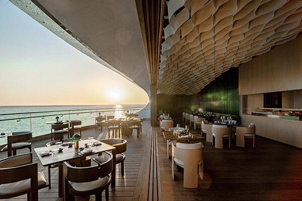 奢華設計旅店—阿拉伯海洋篇 以設計回應自然， 打造永續渡假體驗