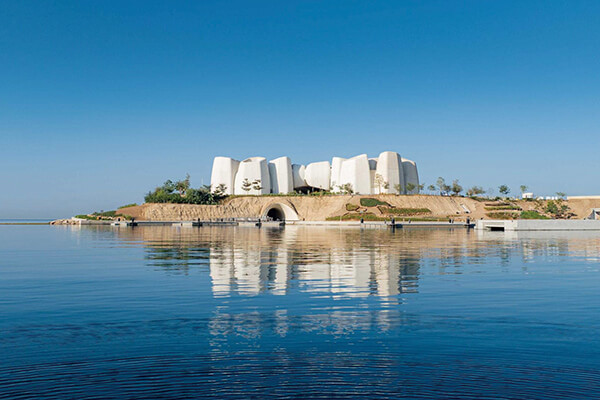 奢華設計旅店—阿拉伯海洋篇 以設計回應自然， 打造永續渡假體驗