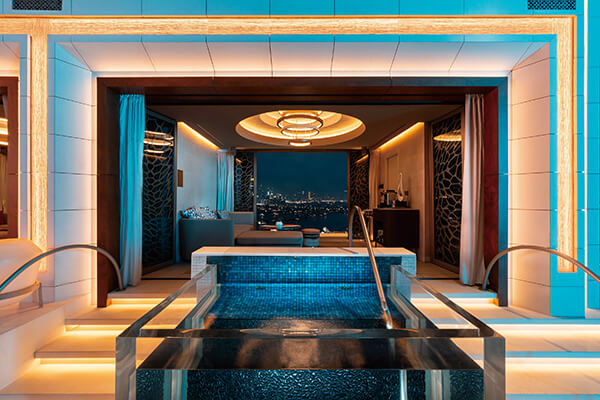 奢華設計旅店—杜拜新地標篇 以「水」創造360度驚艷