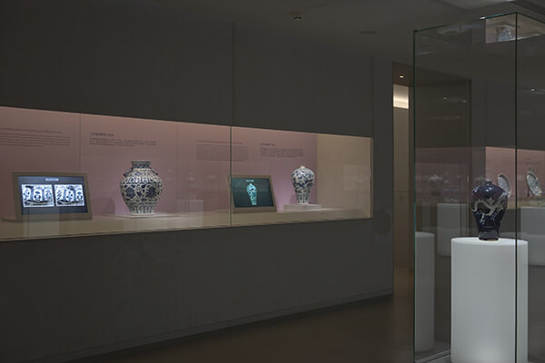 震旦博物館演繹文明新美學— 元青花瓷展廳璀璨換新