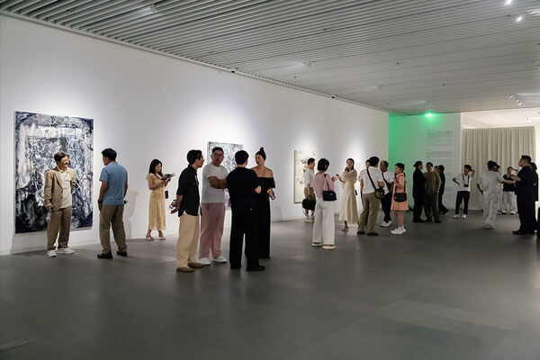 震旦美術館夏季展覽紀實— 融匯東西方當代藝術風貌
